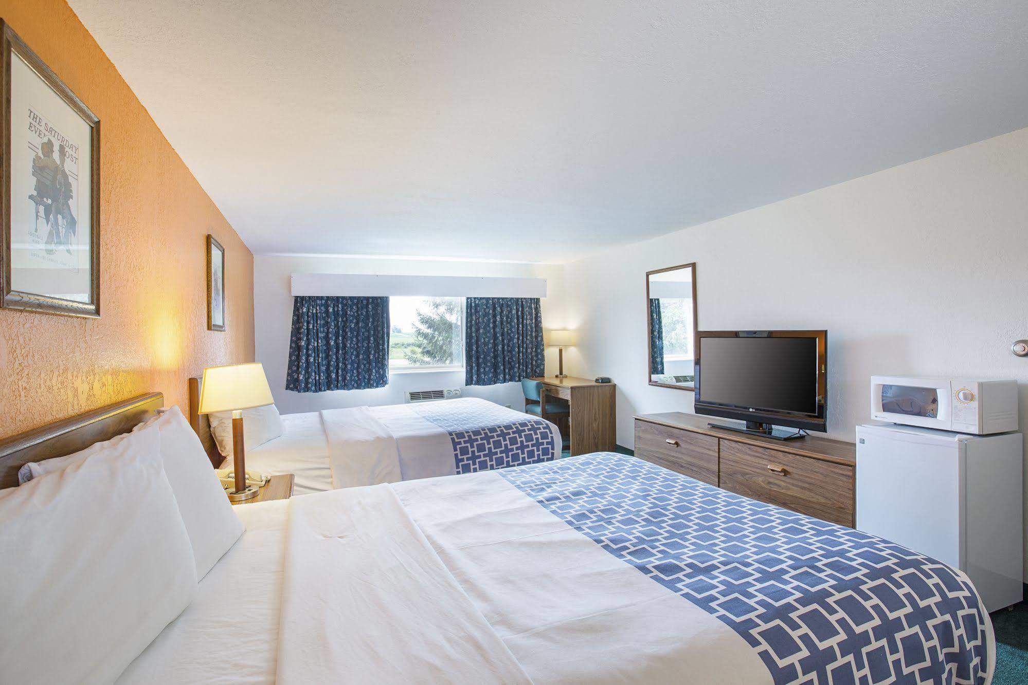 Amerivu Inn Harvest Estates New Hampton 외부 사진