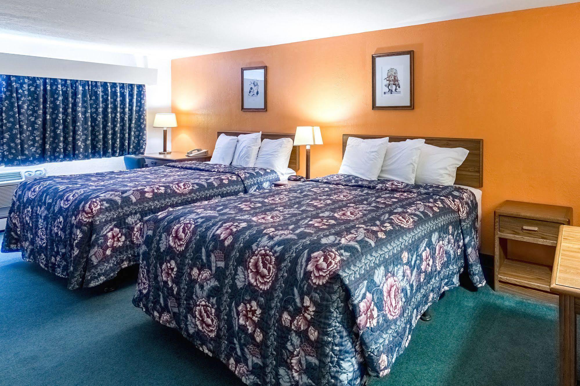 Amerivu Inn Harvest Estates New Hampton 외부 사진