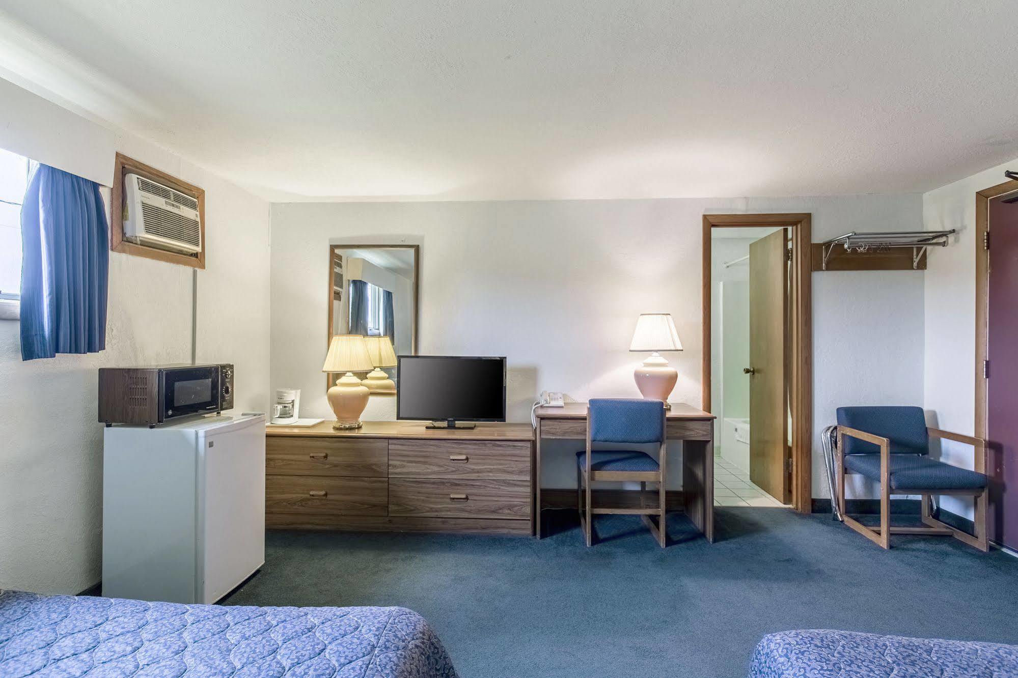 Amerivu Inn Harvest Estates New Hampton 외부 사진