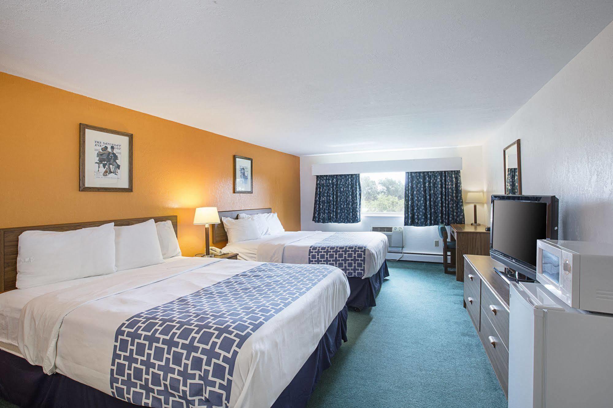 Amerivu Inn Harvest Estates New Hampton 외부 사진
