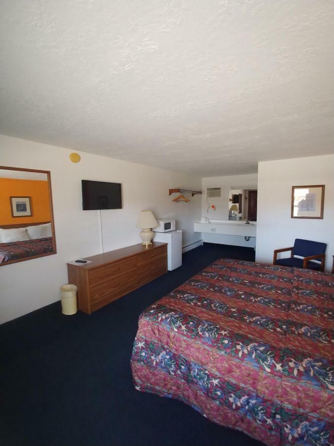 Amerivu Inn Harvest Estates New Hampton 외부 사진
